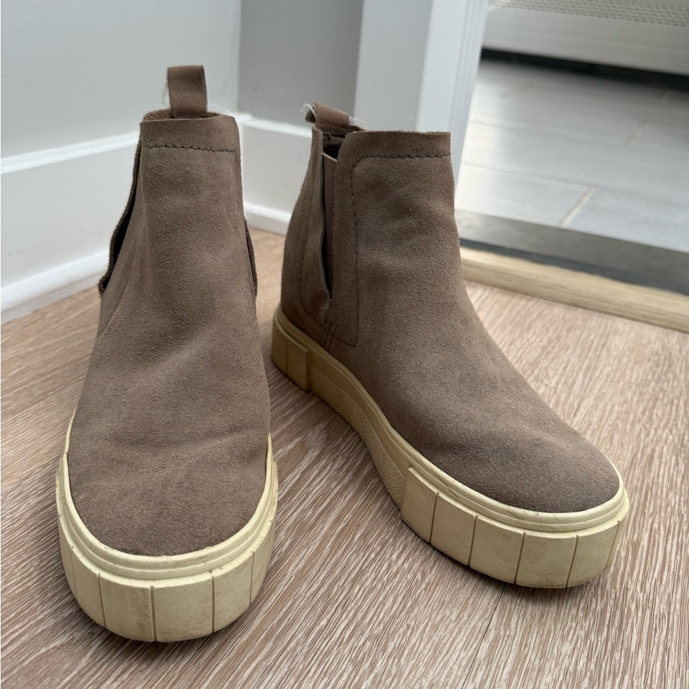 Dolce Vita Tan Suede Platform Boots